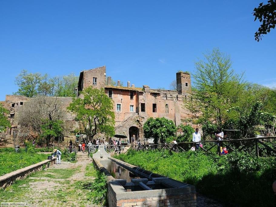 Basilica San Giovanni Appia Antica A Casa Di Amici Roma